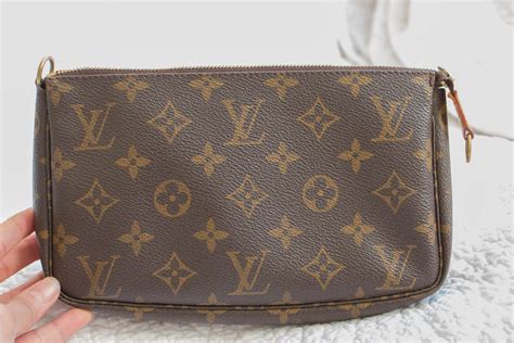 lv petite pochette|Lv pochette accessoires discontinued.